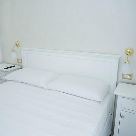 La Casa In Centro Hotel Salerno Luaran gambar