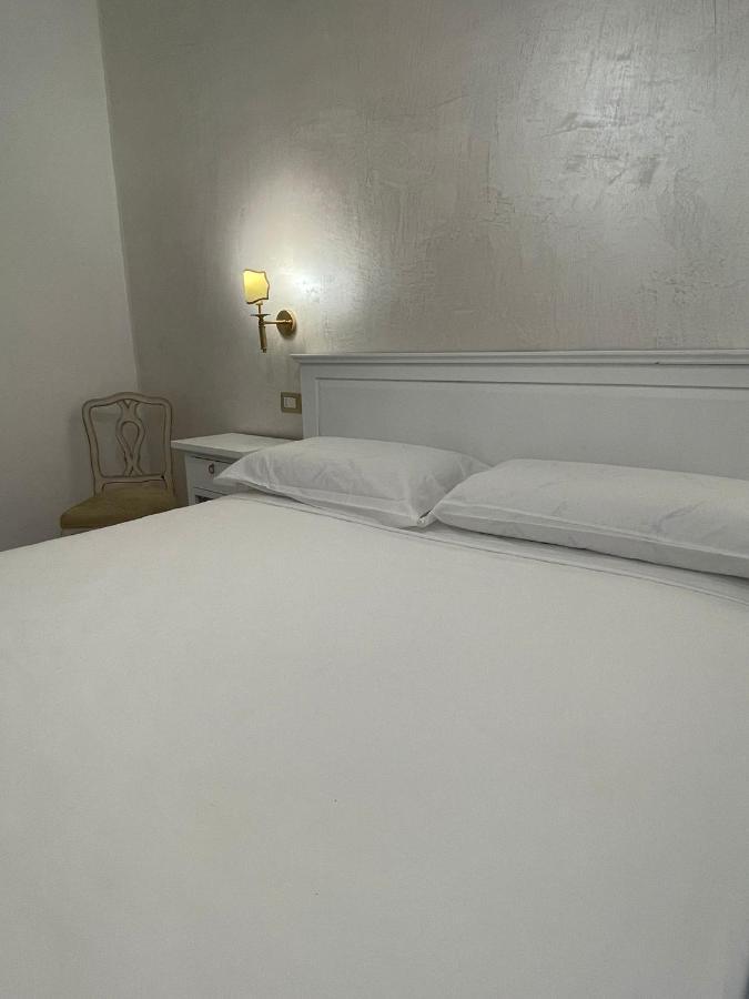 La Casa In Centro Hotel Salerno Luaran gambar