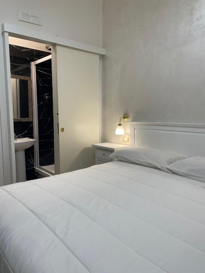 La Casa In Centro Hotel Salerno Luaran gambar