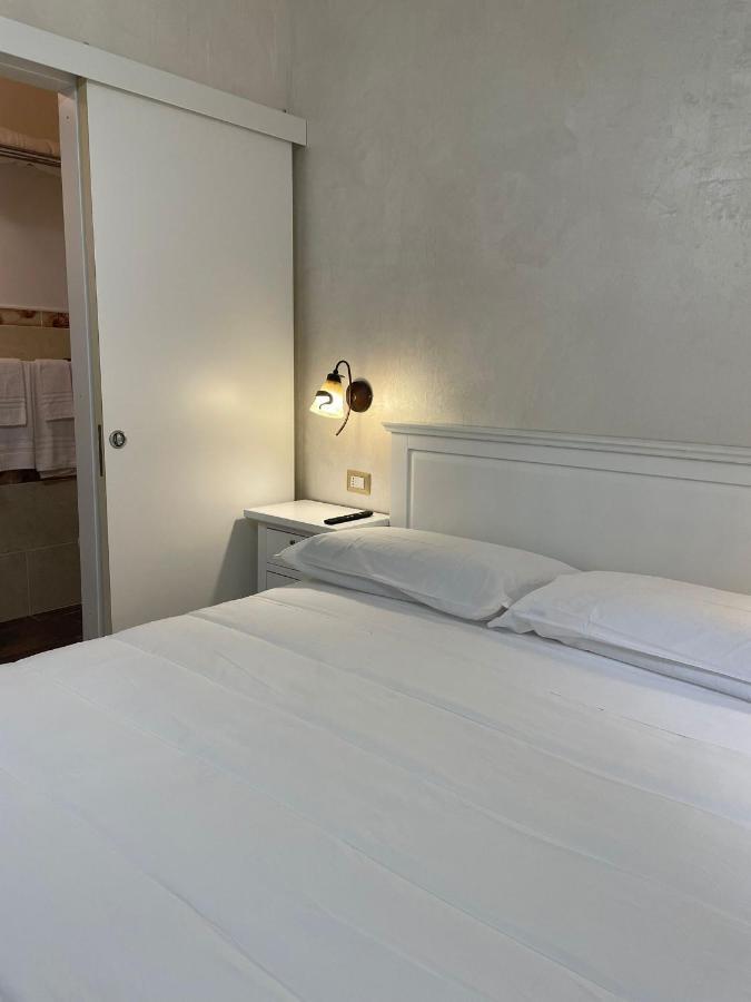 La Casa In Centro Hotel Salerno Luaran gambar